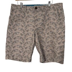 Men’s Penguin Patterned Flat Front Shorts | Leaf Print Summer Style